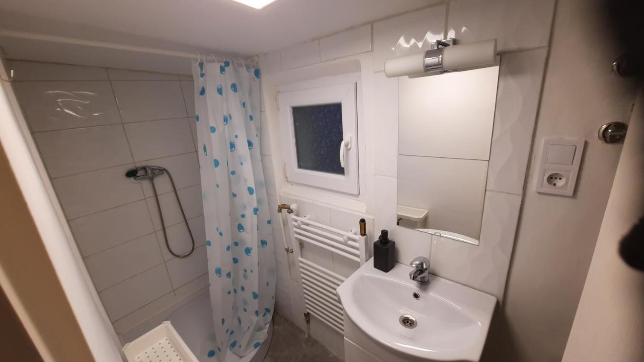 Hi-Bp Garden City Batsanyi Tiny House Near The City Train With Free Parking Βουδαπέστη Εξωτερικό φωτογραφία