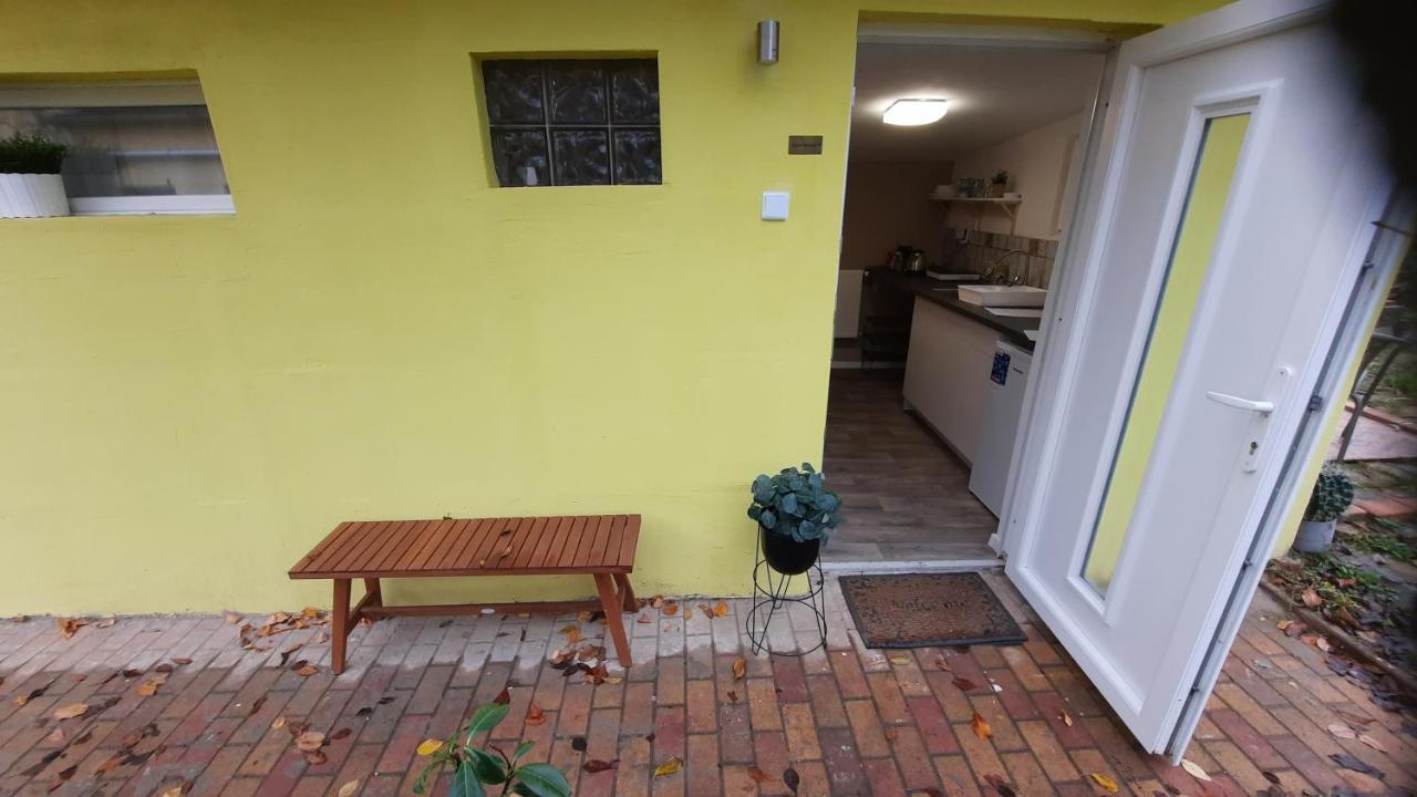 Hi-Bp Garden City Batsanyi Tiny House Near The City Train With Free Parking Βουδαπέστη Εξωτερικό φωτογραφία