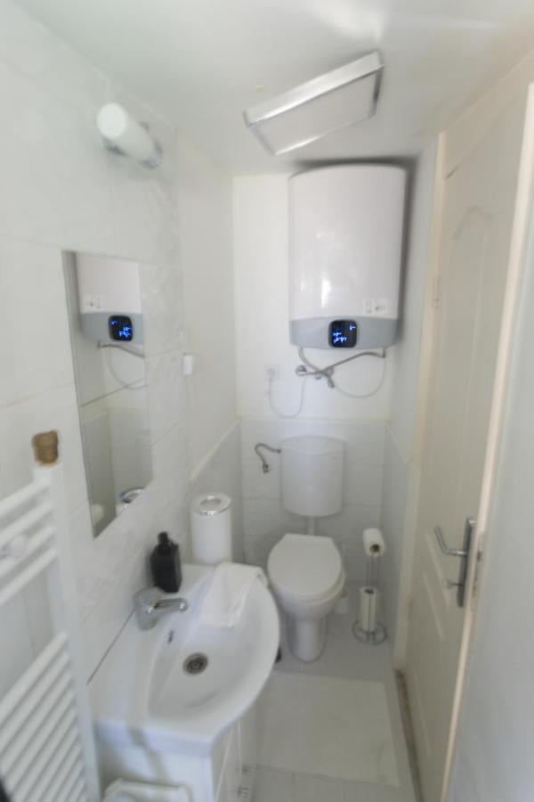 Hi-Bp Garden City Batsanyi Tiny House Near The City Train With Free Parking Βουδαπέστη Εξωτερικό φωτογραφία