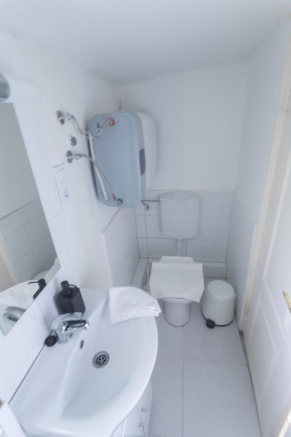Hi-Bp Garden City Batsanyi Tiny House Near The City Train With Free Parking Βουδαπέστη Εξωτερικό φωτογραφία